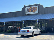 Cracker Barrel Old Country Store outside