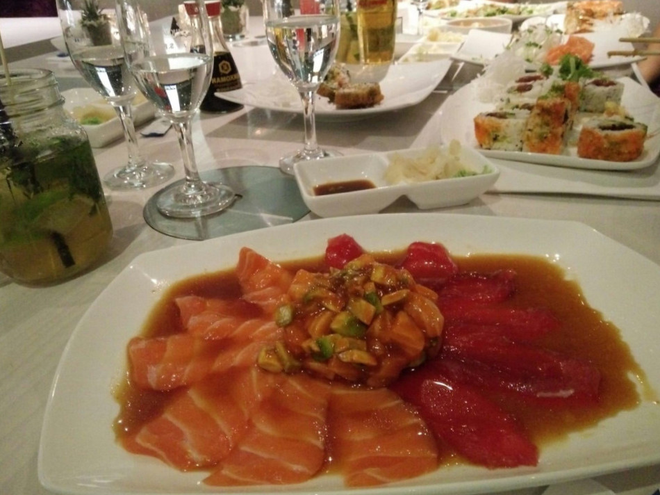 Kaiten Sushi Bar