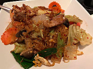 Season Thai Cuisine food