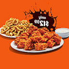 Hooters food