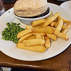 The Wickets Inn food