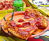 Hungry Howie's Pizza food