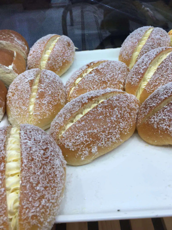 L'Oven Craft Bakery