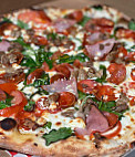 Louie Eric’s New York Pizzeria food