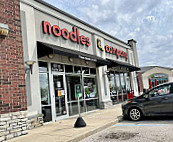 Noodles And Company outside