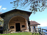 Rifugio San Pietro outside