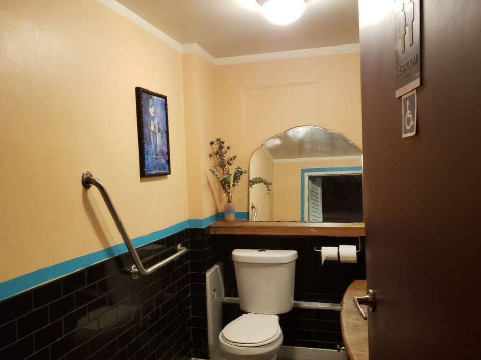 restaurant image