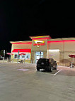 In-n-out Burger outside