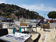 L'auberge Des Calanques inside