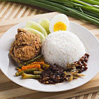 Nasi Lemak Bentayan food