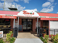 Nino's Corner outside