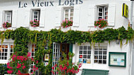 Le Vieux Logis Clam outside