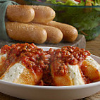 Olive Garden food