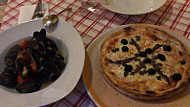 Pizzeria Calimero food