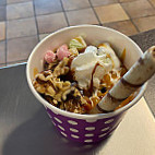 Sugar Berry Frozen Yogurt food