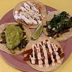 Los Amigos Taqueria food