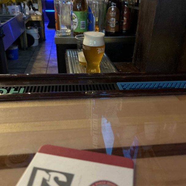 Merry Arts Pub Grille