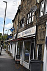 Bondgate Bakery outside