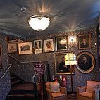 Cosy Club inside