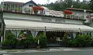 Trattoria Vecchia Moretta outside