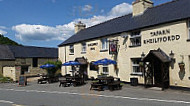 Railway Inn outside