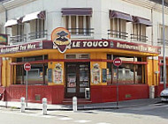 Le Touco outside