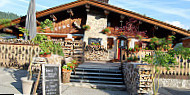 La Ferme Restaurant outside