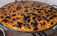 La Poele A Paella food