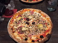 Pizzeria Europa food