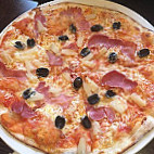 Da Luciano Pizzeria food