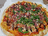 PIZZA GIUSEPPE food