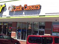 Little Caesars Pizza outside