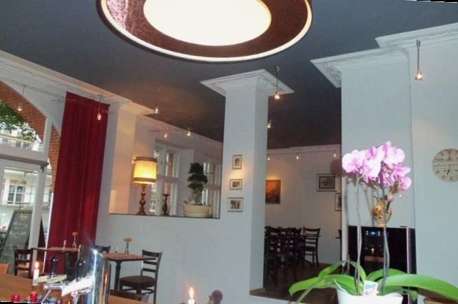 restaurant image