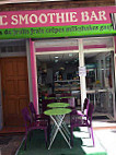 Ze Smoothie Bar inside