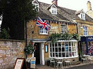 Lucy's Tearoom inside