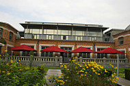 Le restaurant Meert de Roubaix - La Piscine outside