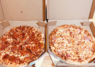 Domino's Pizza food