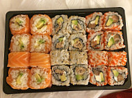 D. Fénix Sushi food