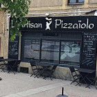 L'artisan Pizzaiolo inside