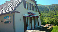 Le Relais Des Volcans outside