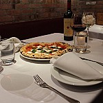 La Pizza Fresca Ristorante food