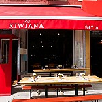 Kiwiana outside