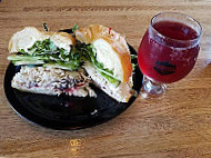 Rivers Edge Cafe Brews Nourriture