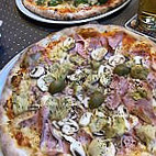 Pizzeria Primavera food