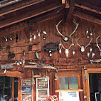 Polis Hütte food