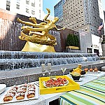 Rock Center Cafe outside