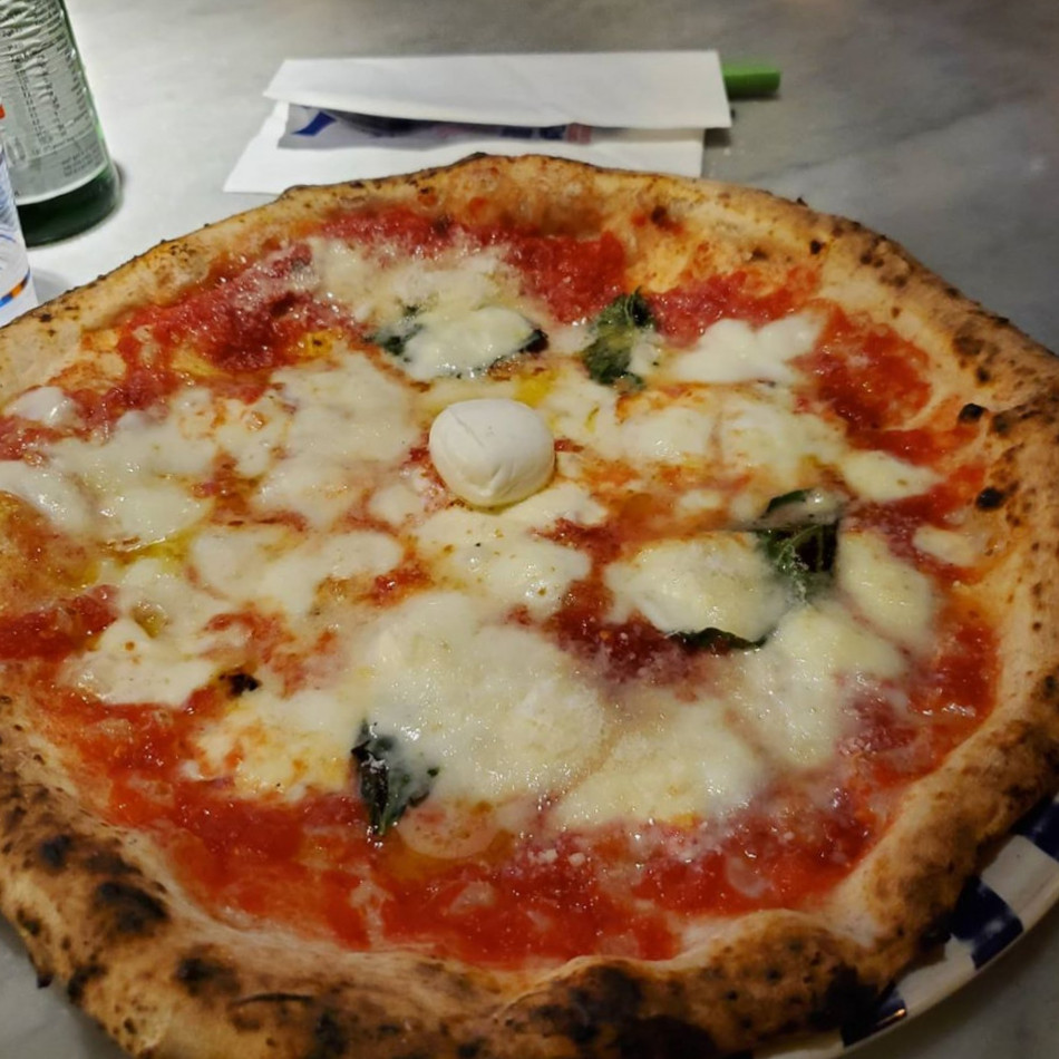 Pizza Napoli