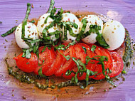 Pizza Paradieso food