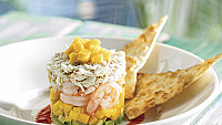 Bahama Breeze inside