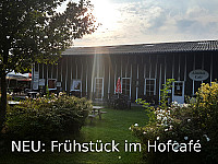 Almthof Erlebnisbauernhof Und Hofcafé outside